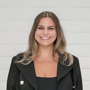 Eleni Sampson