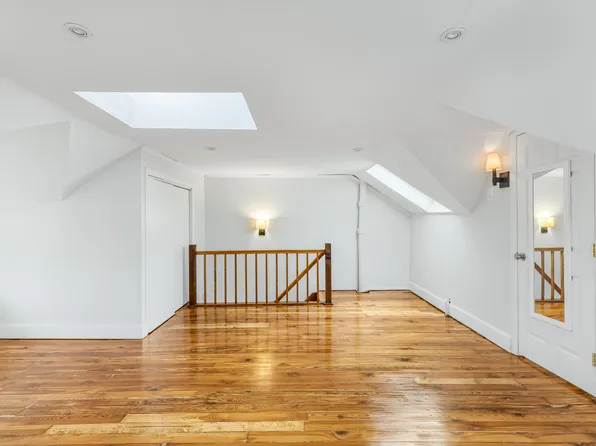 180 East Fifth Street image 7 of 12