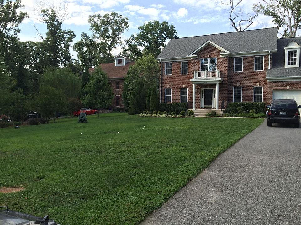 1st image of 3800 Woodley Dr