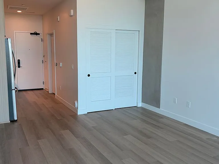 Rainford Apartments — Photo 68