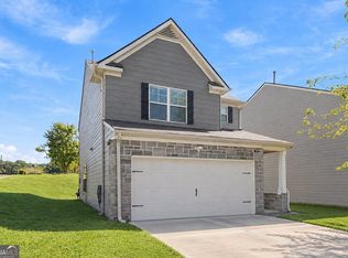 5880 Seabright Ln, College Park, GA 30349