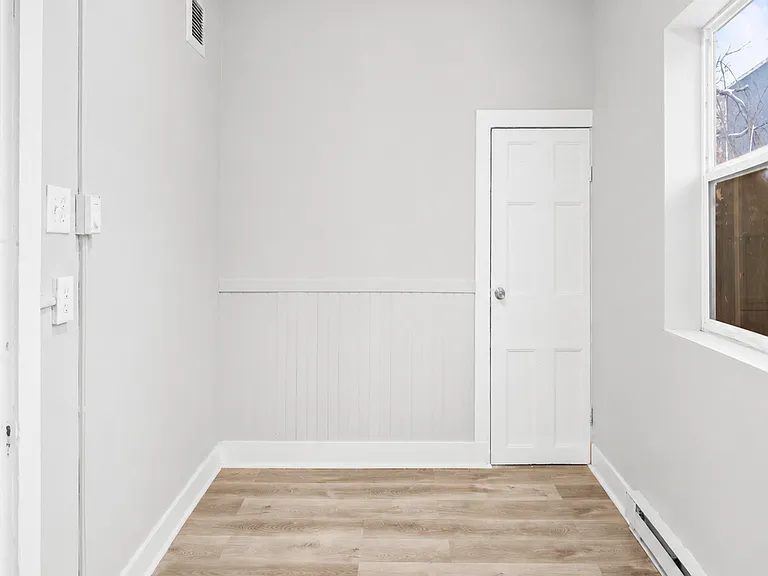 181 Sheridan Ave #1 — Photo 13