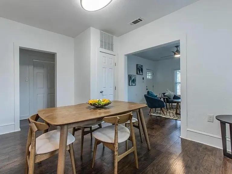 2329 Connor Ave — Photo 17