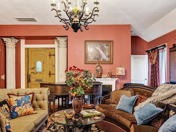 3rd image of 131 Old Morrison Rd