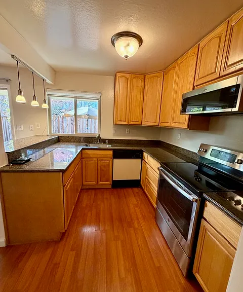 436 Sierra Vista Ave #3 — Photo 12