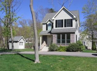 129 Dorchester St, Worcester, MA 01604