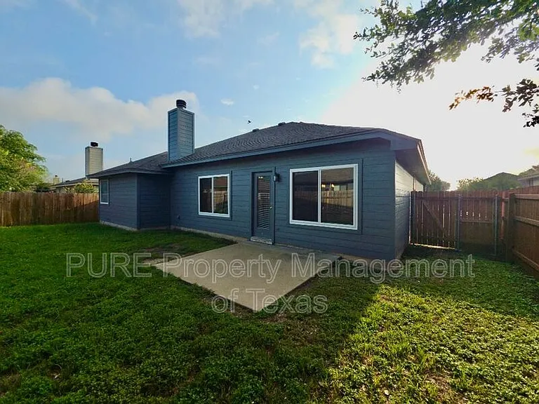 3007 Zachary Ln — Photo 23