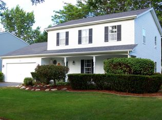 2438 Flambeau Dr, Naperville, IL 60564