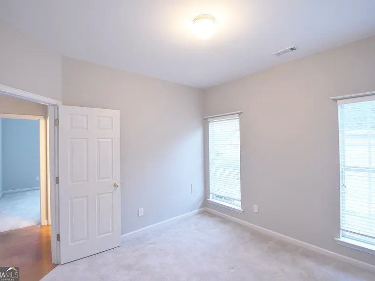 219 Turnbridge Cir — Photo 8