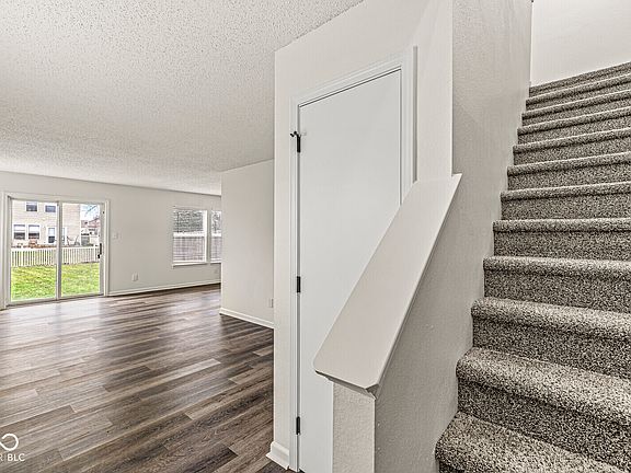 2nd image of 1316 Freemont Ln