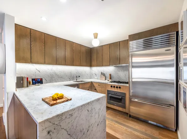 356 Broadway image 4 of 9