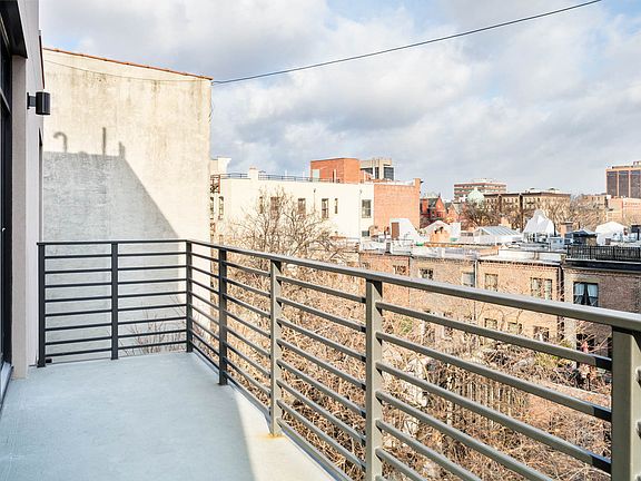 5th image of 15 W 119th St #B
