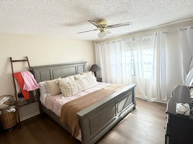 2 Briarwood Cir #107 — Photo 3