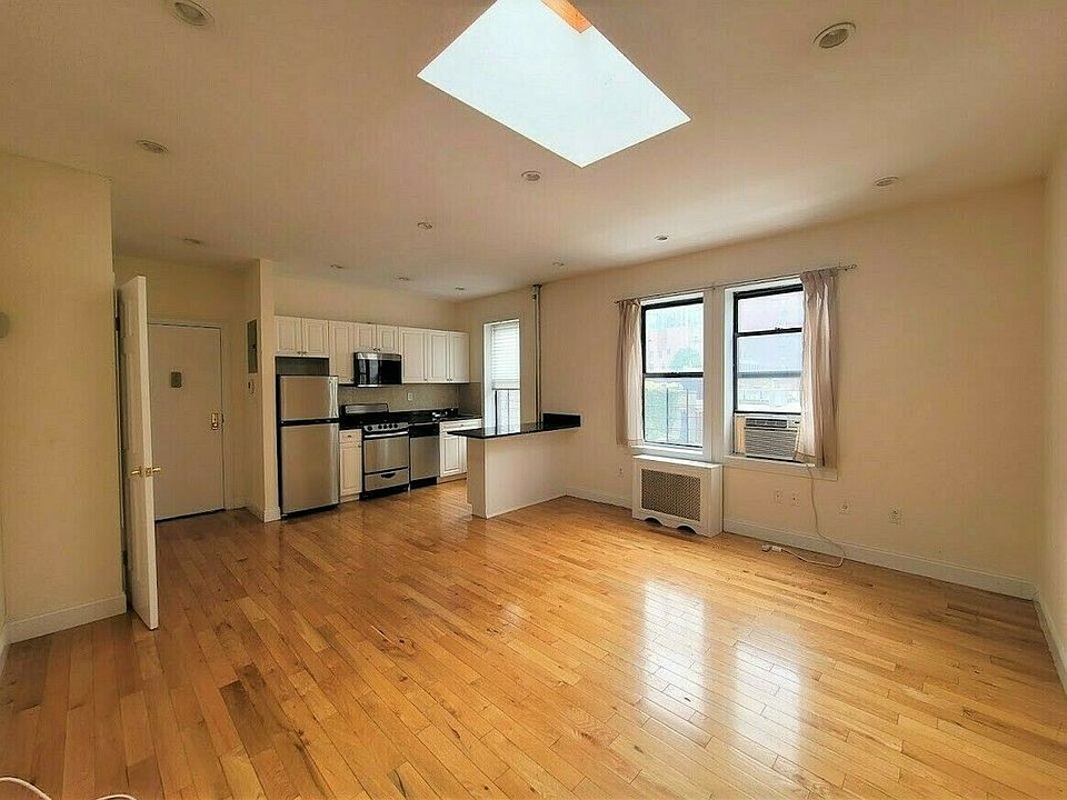 1st image of 137 E 29th St APT 6c