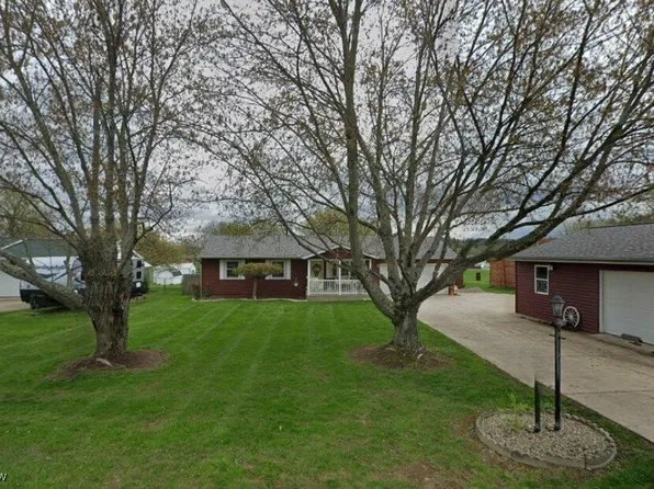 1119 Ellen Dr, Zanesville, OH 43701