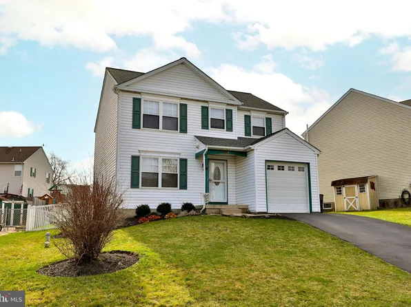 554 Coventry Cir, Telford, PA 18969