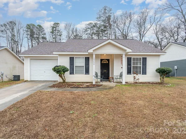 3604 Oakwood Rd, Charlotte, NC 28269
