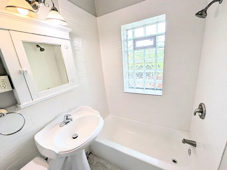 3137 Aldrich Ave S — Photo 18