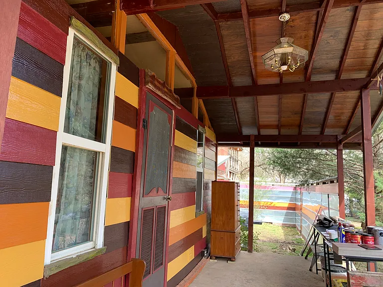 139 Meadows Ln — Photo 10