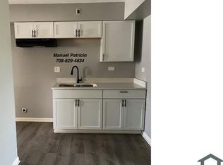 7915 S Kedzie Ave #9, Chicago, IL 60652