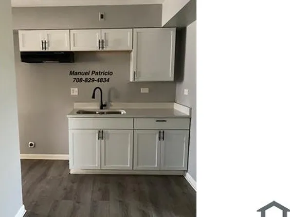 7915 S Kedzie Ave #9, Chicago, IL 60652