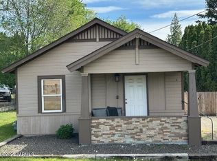 1115 S 20th Ave, Yakima, WA 98902