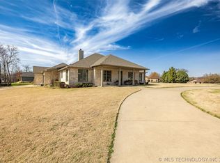 33389 S Coves Dr, Afton, OK 74331