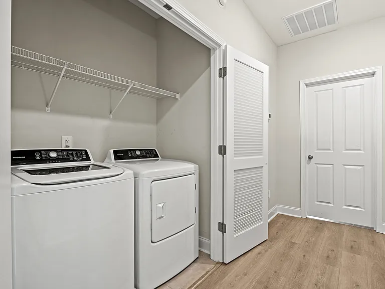 833 Westcott Ln — Photo 15