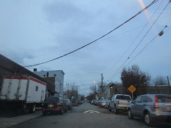 4th image of 250 Pine St