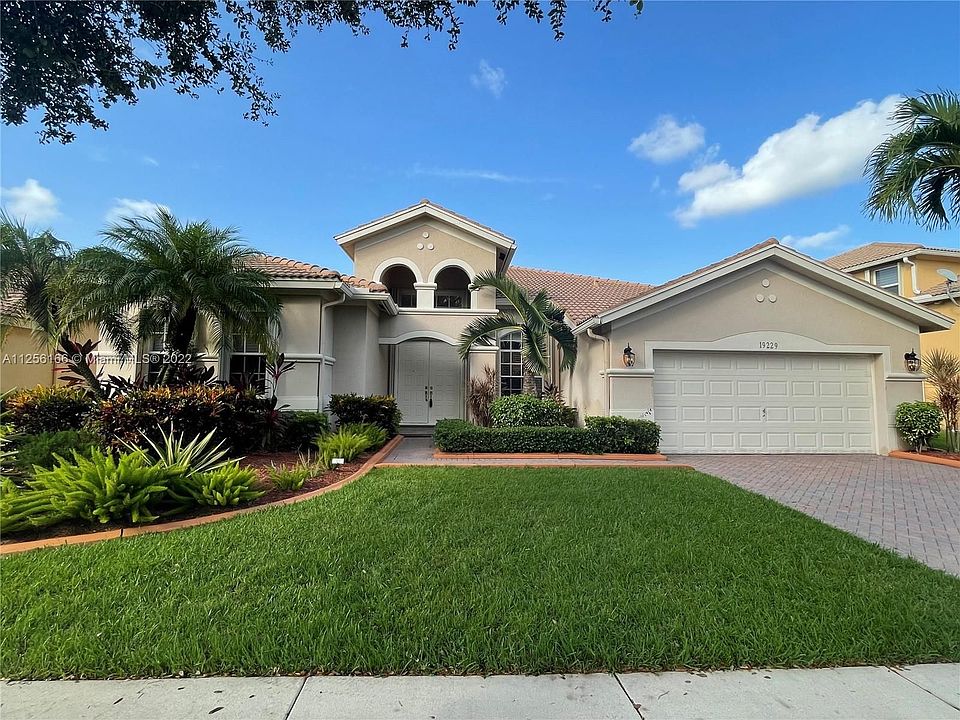 1st image of 19229 N Hibiscus St #19229