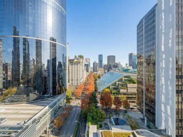 1068 Hornby St #1805, Vancouver, BC V6Z 2Y7