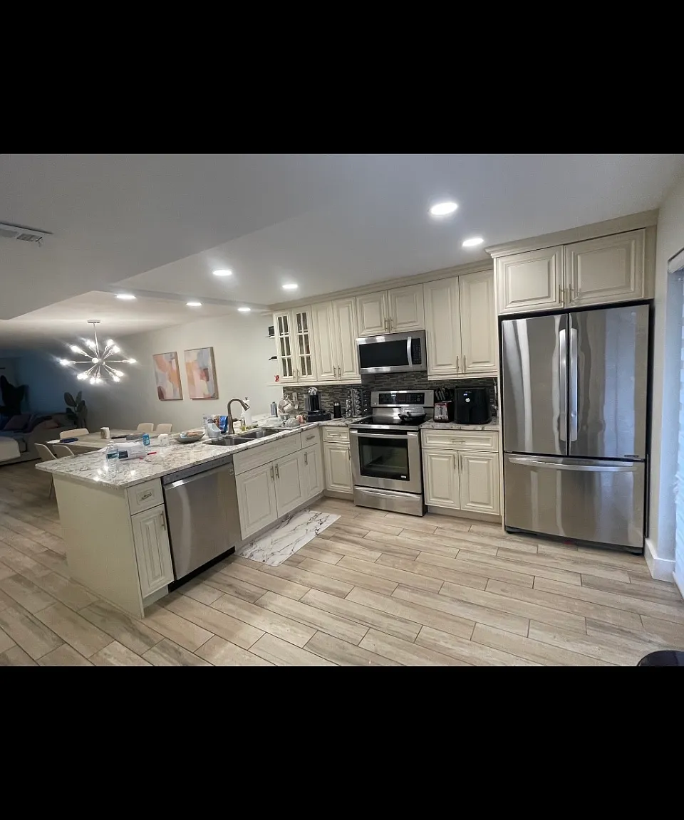 2 bed, 1246 sqft, $2,100 — Photo 3