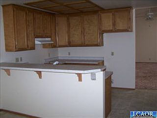 4th image of 14979 Laguna Ave