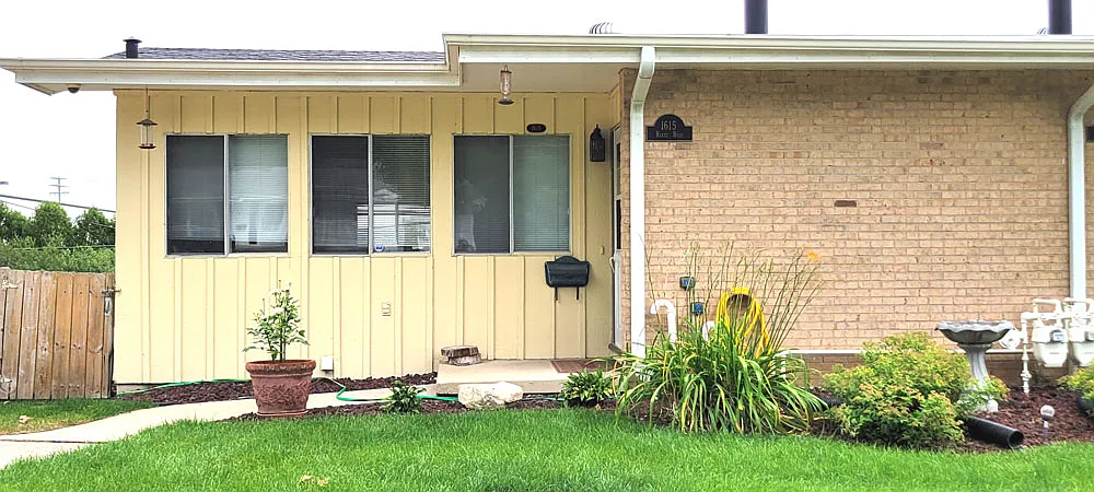 2 bed, 1100 sqft, $2,025 — Photo 1