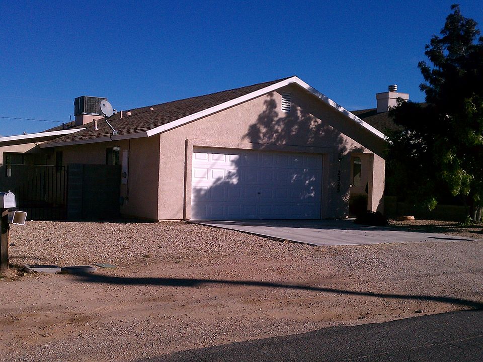 1st image of 2325 Emerson Ave