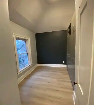 4th image of 180 James St #1A