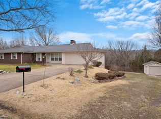 2025 Skyline Dr, Pacific, MO 63069