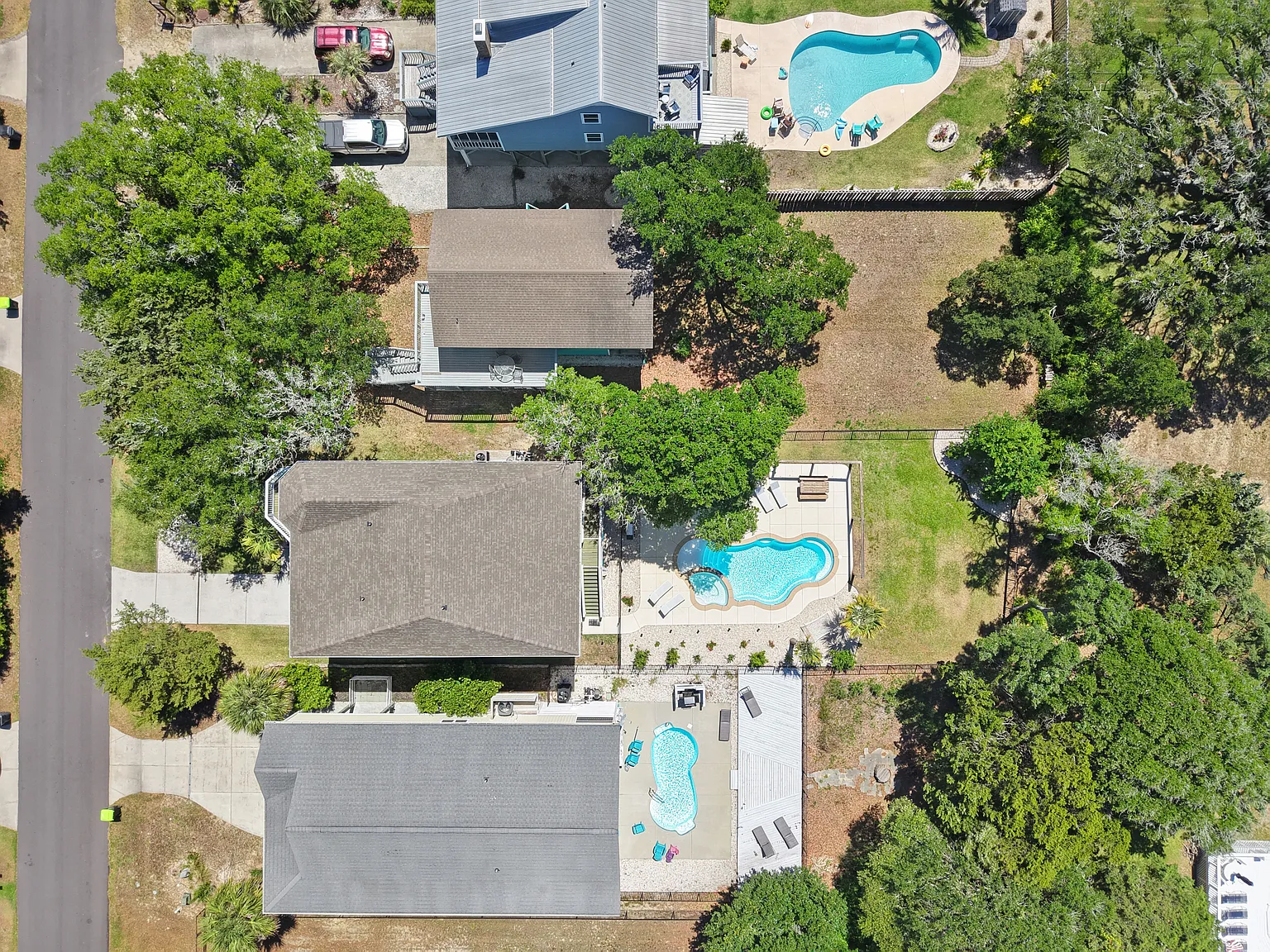 2219 E Pelican Dr — Photo 3