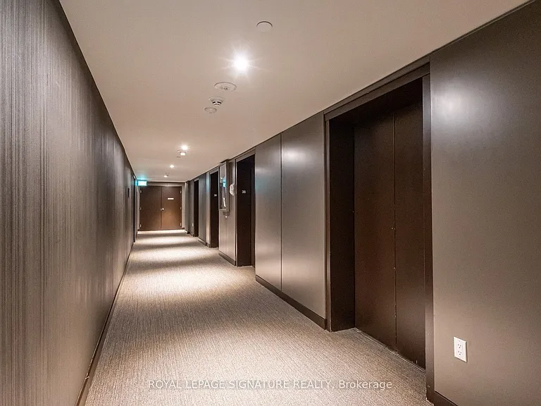 448 Burnhamthorpe Rd W #3807 — Photo 2