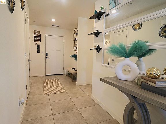 3rd image of 284 Zion Canyon Ct