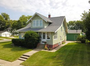 1420 4th Ave, Grinnell, IA 50112