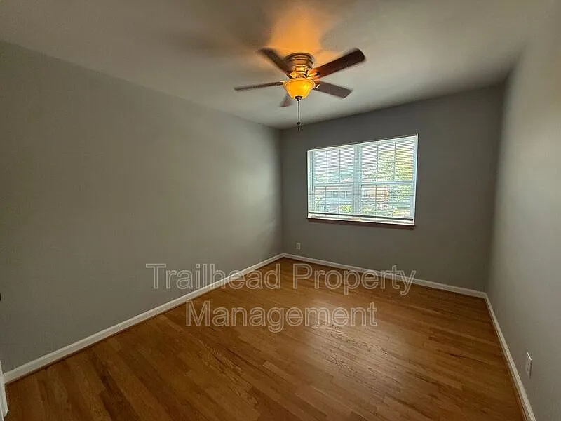 Studio, 1.0 bath, $1,075 — Photo 3