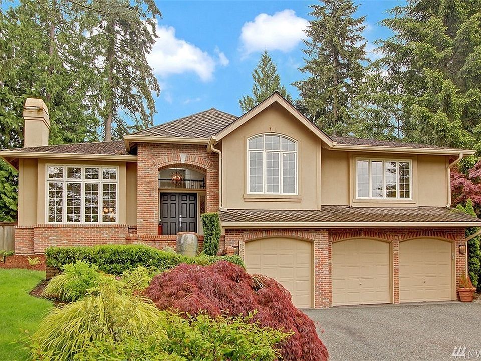 You will fall in LOVE with this completely remodeled Burnstead built home located in a quiet cul-de-sac in the desirable community of Tuscany in Woodinville.