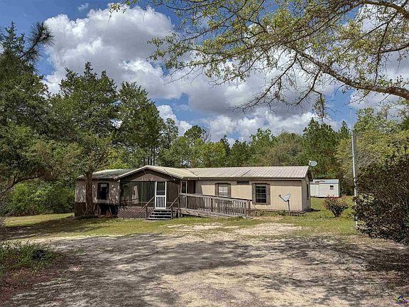3rd image of 427 Atkinson Rd