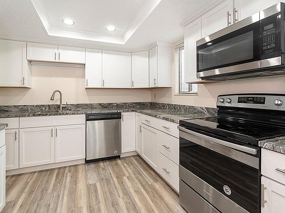 5th image of 5033 Marden Ct