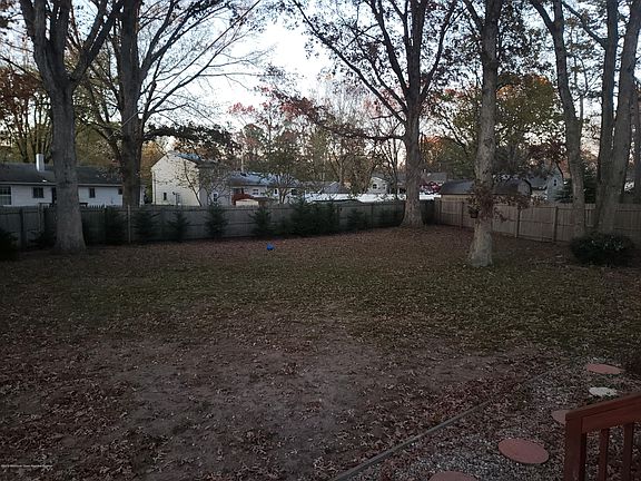 2nd image of 106 Silver Dr