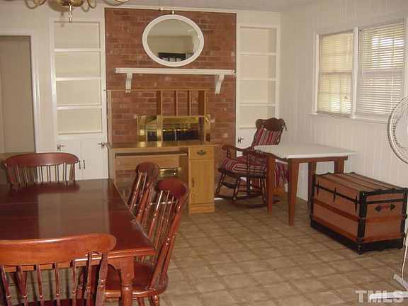 5th image of 712 Williamsboro St