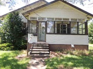 17 1st St, Inman, SC 29349