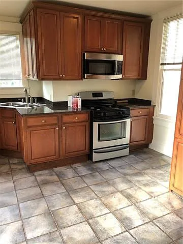 65 Allard Blvd — Photo 9
