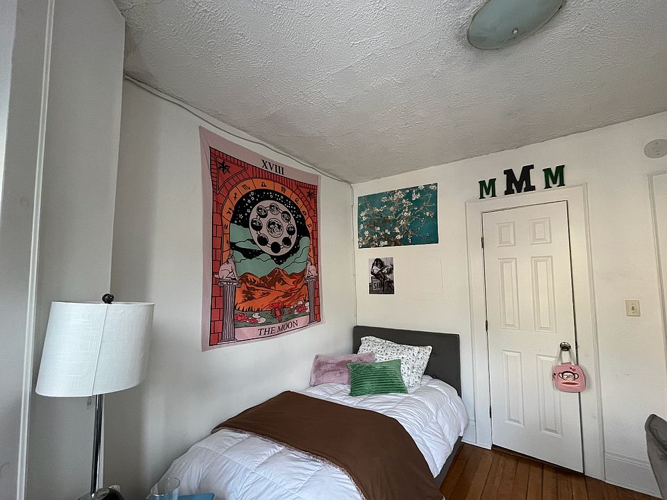 2nd image of 54-56 Burbank St #6